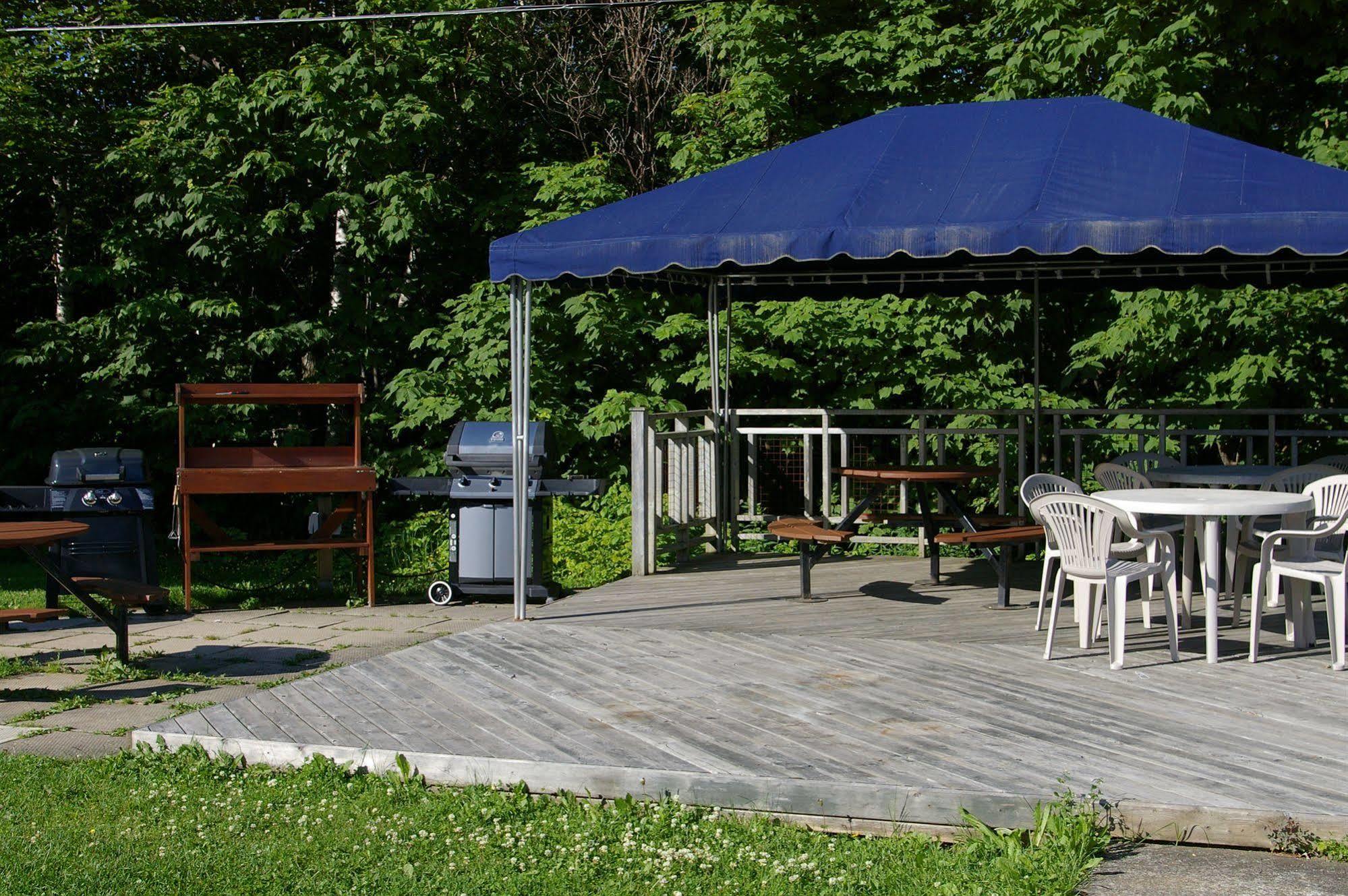 Holiday Villa Resorts At Mont Ste Anne Beaupré Exteriör bild